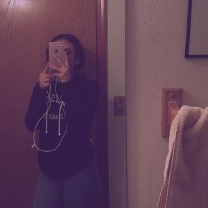 Meet your Posher, Serena